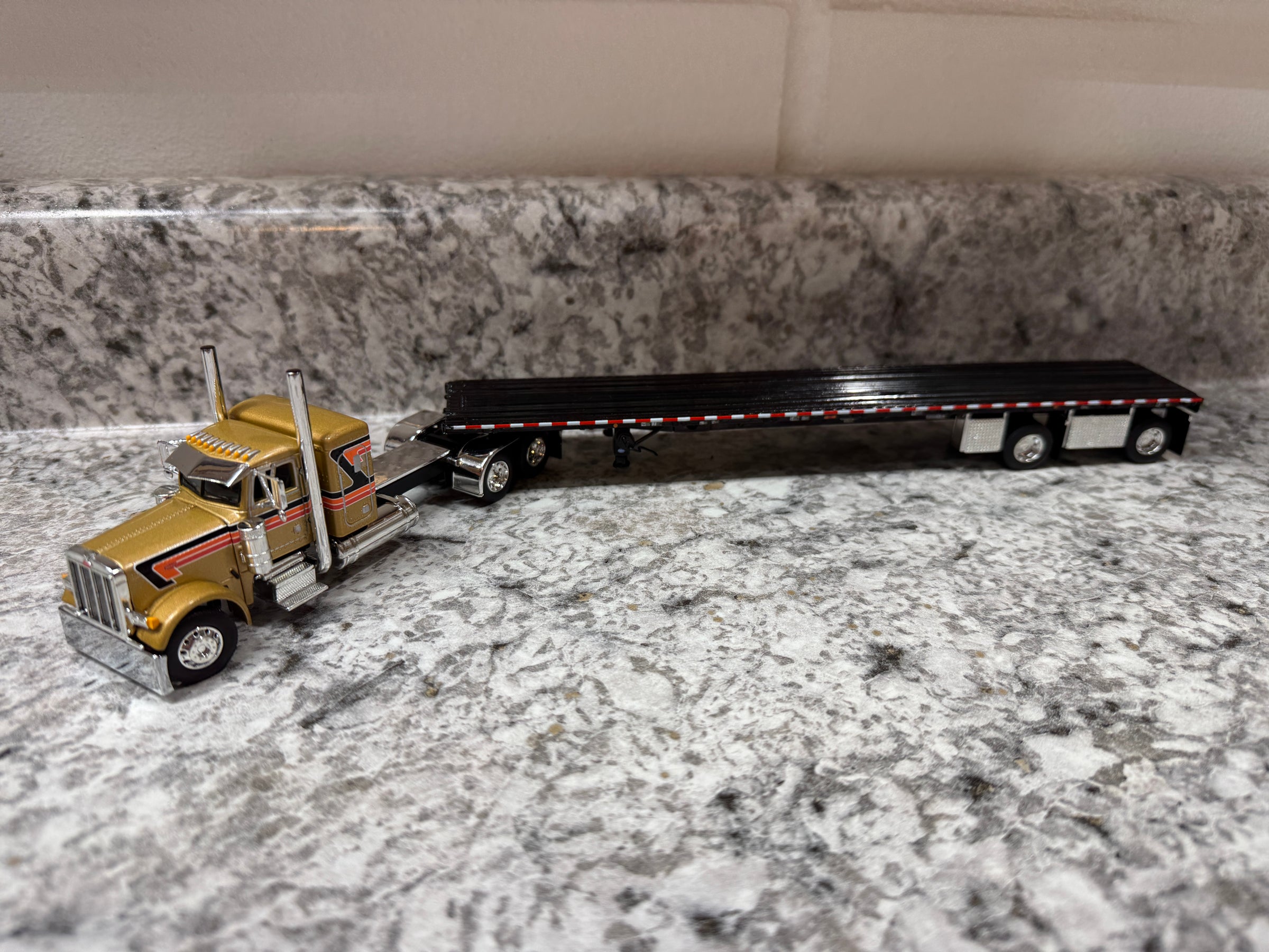 Peterbilt 379 with step deck | Boone Forks Farm Toys